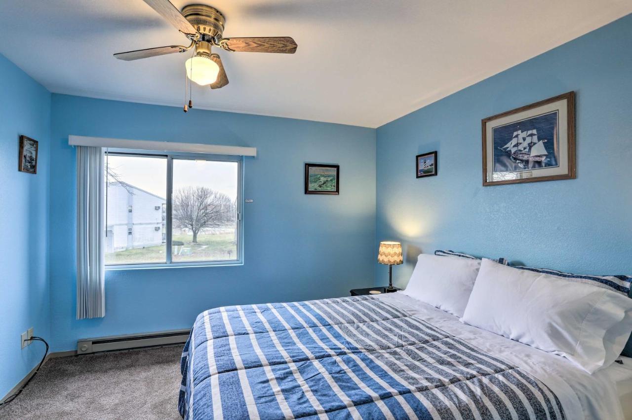 Condo With Balcony, Dock And Access To Lake Erie Sand Beach Exterior foto